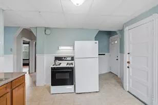 43 Elmdale St, West Springfield, MA 01089 - Photo 12