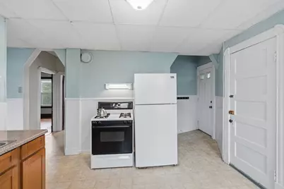 43 Elmdale St #2nd Fl, West Springfield, MA 01089 - Photo 12