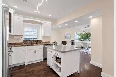 70 Moore St #PH, Winthrop, MA 02152 - Photo 4