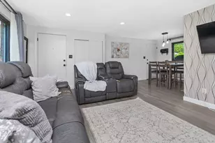 108 Bishop Dr, Framingham, MA 01702 - Photo 8