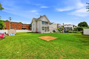 35 N Summer St, Holyoke, MA 01040 - Photo 6