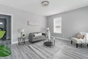 35 N Summer St, Holyoke, MA 01040 - Photo 14