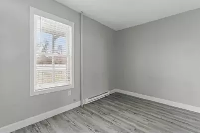 35 N Summer St, Holyoke, MA 01040 - Photo 28