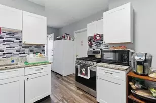 35 N Summer St, Holyoke, MA 01040 - Photo 26