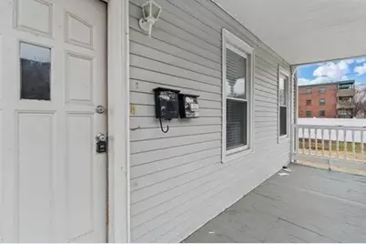 35 N Summer St, Holyoke, MA 01040 - Photo 10