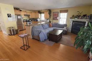 42 Castine St, Worcester, MA 01606 - Photo 12