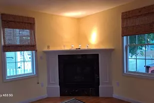 42 Castine St, Worcester, MA 01606 - Photo 8