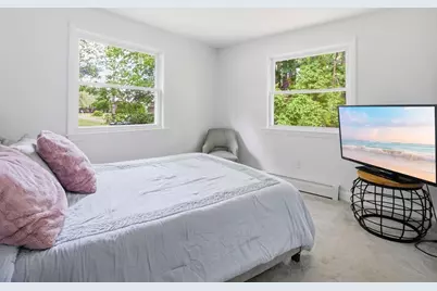 20 W Clifton St, Haverhill, MA 01832 - Photo 16