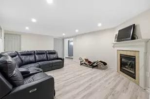 351 Lowell St, Peabody, MA 01960 - Photo 30