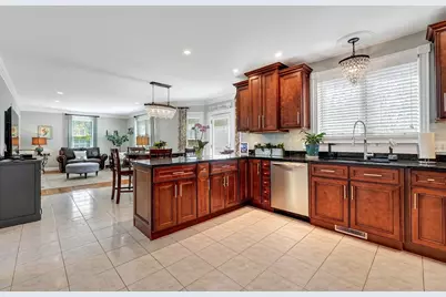 2 Heritage Lane, Saugus, MA 01906 - Photo 10
