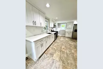 14 Elm Ave, Holbrook, MA 02343 - Photo 8