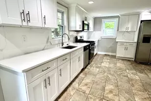 14 Elm Ave, Holbrook, MA 02343 - Photo 8