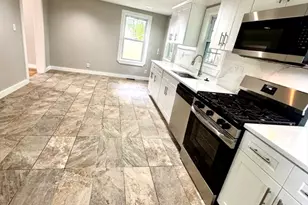 14 Elm Ave, Holbrook, MA 02343 - Photo 12