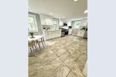 14 Elm Ave, Holbrook, MA 02343 - Photo 4