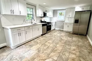 14 Elm Ave, Holbrook, MA 02343 - Photo 6