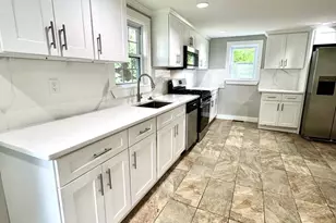 14 Elm Ave, Holbrook, MA 02343 - Photo 8