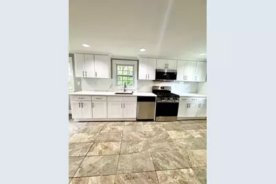 14 Elm Ave, Holbrook, MA 02343 - Photo 10