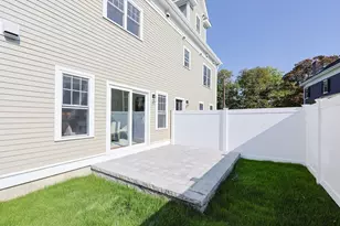 54 South St, Medford, MA 02155 - Photo 32