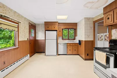 35 Mount Washington Ave, Malden, MA 02148 - Photo 8