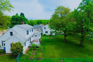 21 Eaton Pl, Shrewsbury, MA 01545 - Photo 8