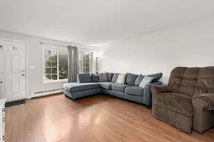 945 Riverside Dr, Methuen, MA 01844 - Photo 10
