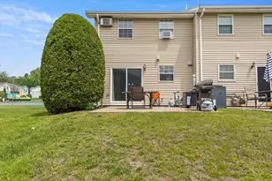 945 Riverside Dr, Methuen, MA 01844 - Photo 20