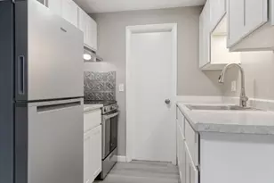 608 Westfield St, West Springfield, MA 01089 - Photo 4
