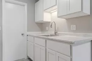608 Westfield St, West Springfield, MA 01089 - Photo 6