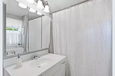 25 Linwood St, Holbrook, MA 02343 - Photo 16