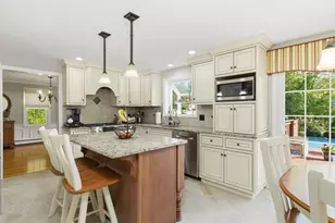 30 Princess Pine Cir, Taunton, MA 02780 - Photo 6