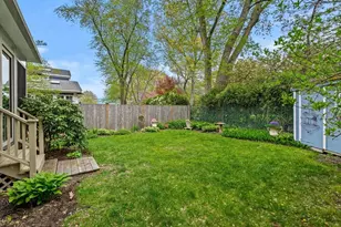 21 Madison St, Newburyport, MA 01950 - Photo 32