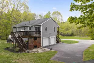 352 Durfee St, Southbridge, MA 01550 - Photo 30