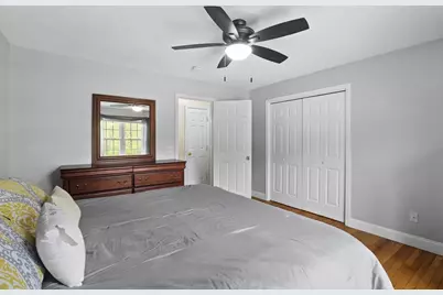 352 Durfee St, Southbridge, MA 01550 - Photo 12