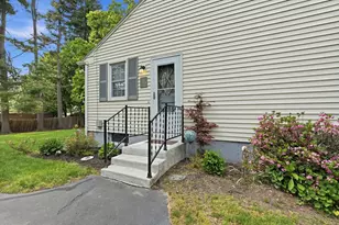 28 Northway Dr, Springfield, MA 01119 - Photo 10