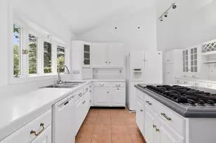 1157 Tucker Rd, Dartmouth, MA 02747 - Photo 6