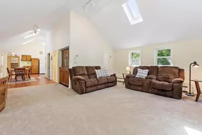 136 Fairbanks St, West Boylston, MA 01583 - Photo 10