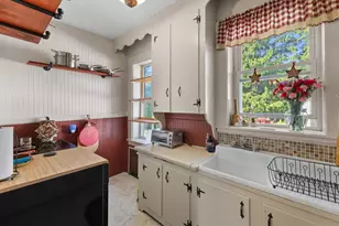 9 Prairie St, Milford, MA 01757 - Photo 12