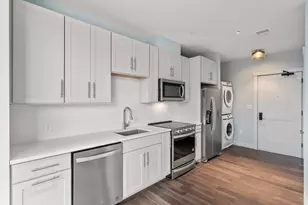 136 Babcock St, Brookline, MA 02446 - Photo 2