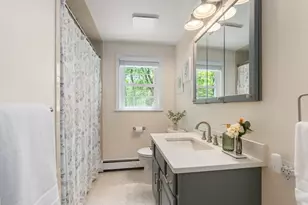 11 Longmeadow Rd, Medfield, MA 02052 - Photo 12
