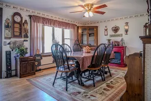 8 Applewood Ln, Holyoke, MA 01040 - Photo 12