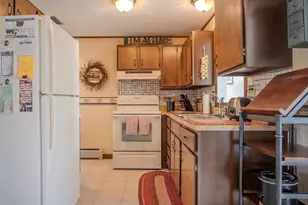 8 Applewood Ln, Holyoke, MA 01040 - Photo 18