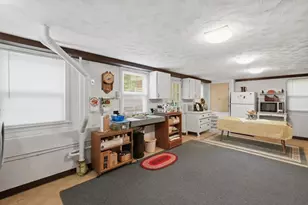 104 Dudley St, Marlborough, MA 01752 - Photo 34