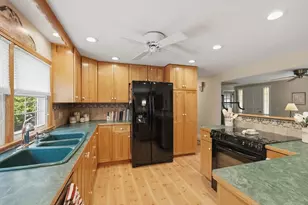 104 Dudley St, Marlborough, MA 01752 - Photo 14