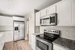 89 School St, Middleborough, MA 02346 - Photo 6