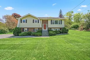 6 Belmont Rd, Burlington, MA 01803 - Photo 2