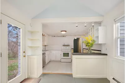 210 Pleasant St, Seekonk, MA 02771 - Photo 8