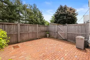 21 Prospect St, Boston, MA 02129 - Photo 20