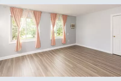 2 Universal St #4, Framingham, MA 01702 - Photo 4