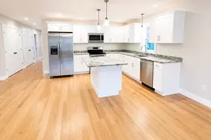 36 Van Buren St, Taunton, MA 02780 - Photo 2