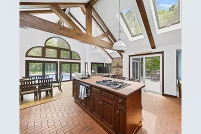 57 Center St, Groveland, MA 01834 - Photo 12